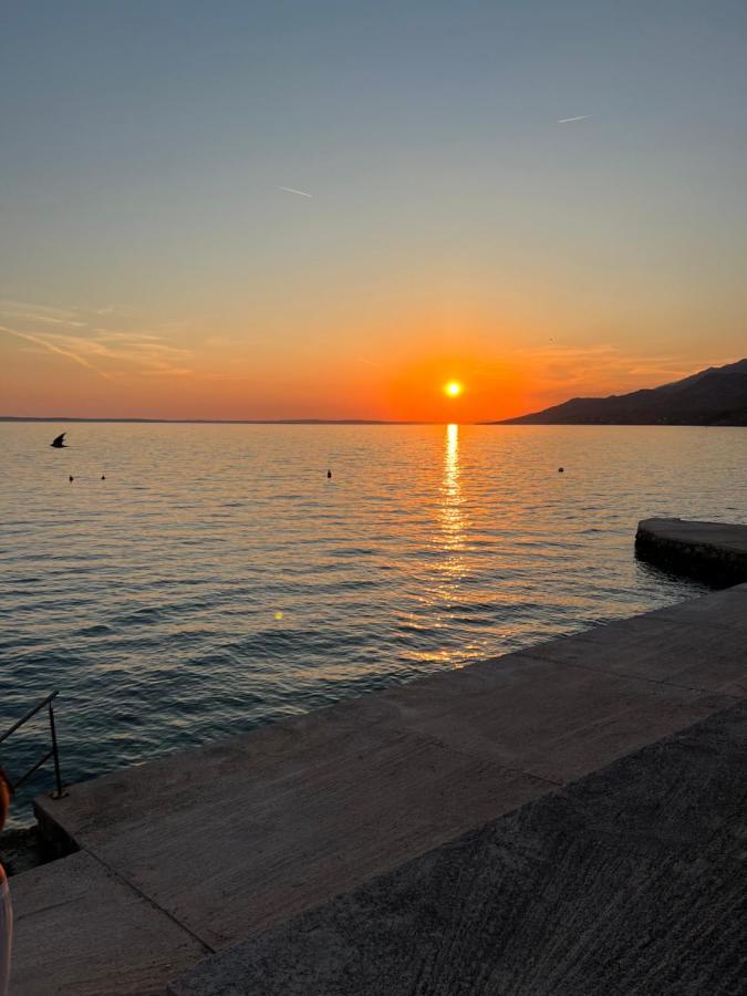 Sunset Huus Apartment สตารีกราด-ปาเคลนีซา ภายนอก รูปภาพ