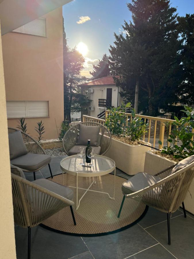 Sunset Huus Apartment สตารีกราด-ปาเคลนีซา ภายนอก รูปภาพ