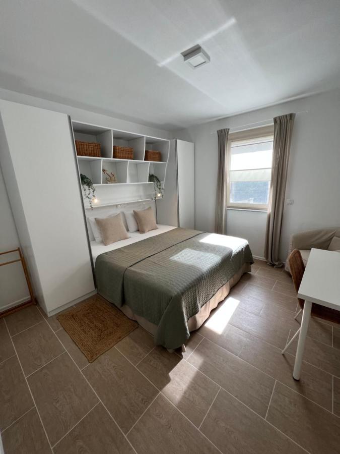 Sunset Huus Apartment สตารีกราด-ปาเคลนีซา ภายนอก รูปภาพ
